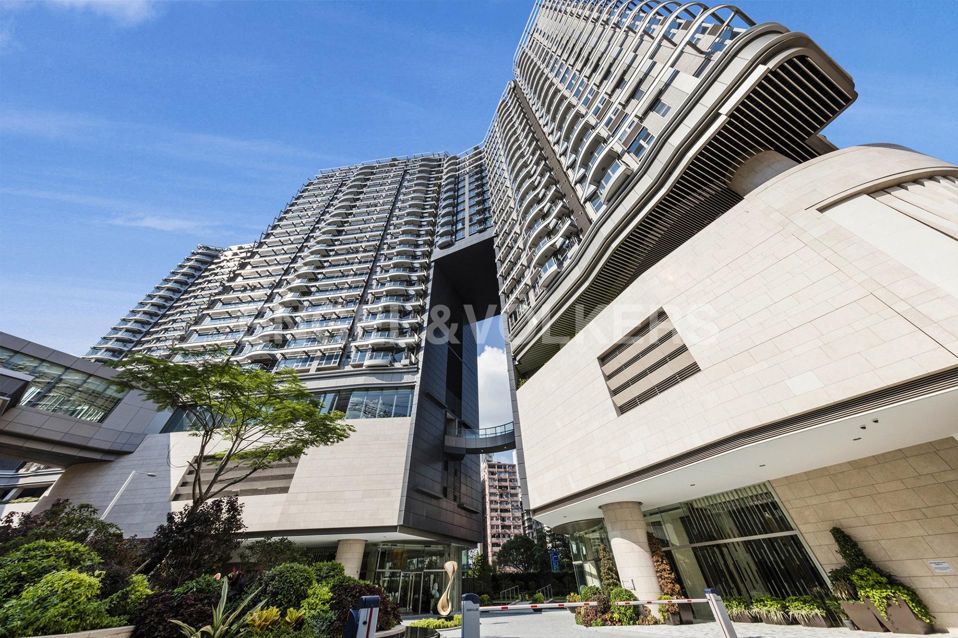 Grand Austin Apartment For Sale In Olympic Station Hong Kong