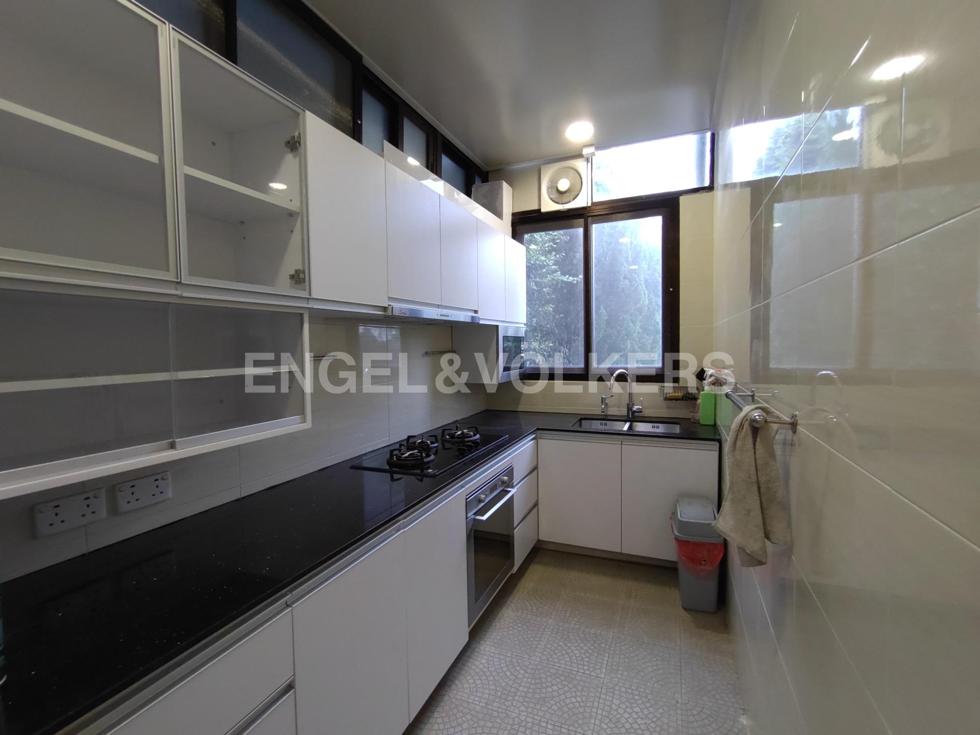 Hong Lok Yuen House for Sale in Tai Po Mid Level/Hong Lok Yuen | Hong ...